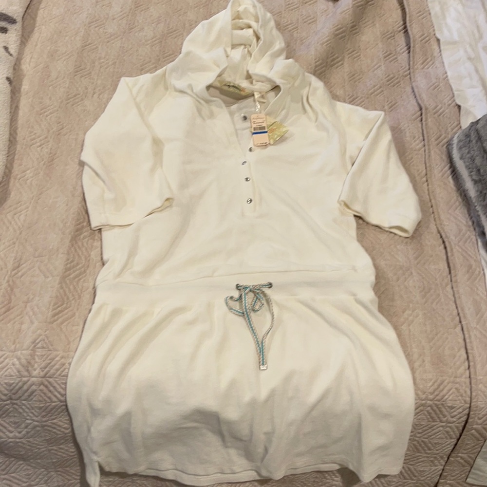 Tommy Bahamas’s Women’s cover up